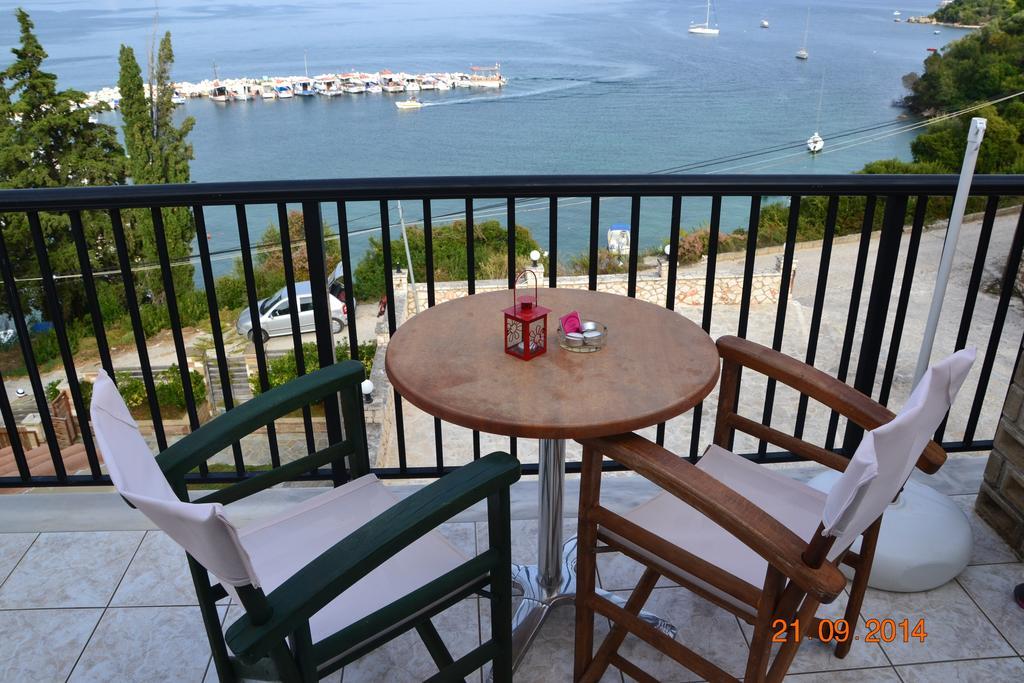 Karmiris Studios And Apartments Κερί Εξωτερικό φωτογραφία